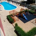 Apartmán двустаен с басейн глобал