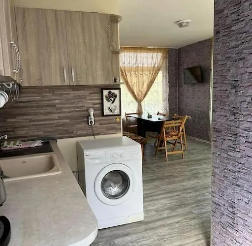 двустаен с басейн глобал