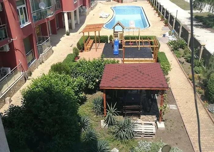 двустаен с басейн глобал Апартамент